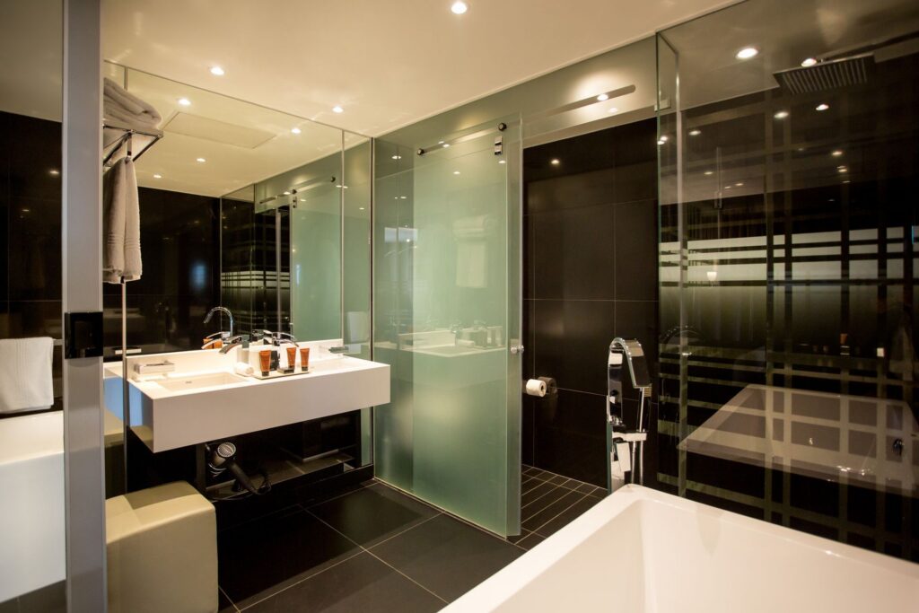 The Maslow Sandton — suite balcony, bathroom