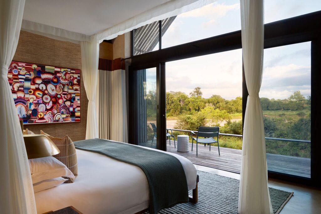 Lion Sands Ivory Lodge — suite bedroom