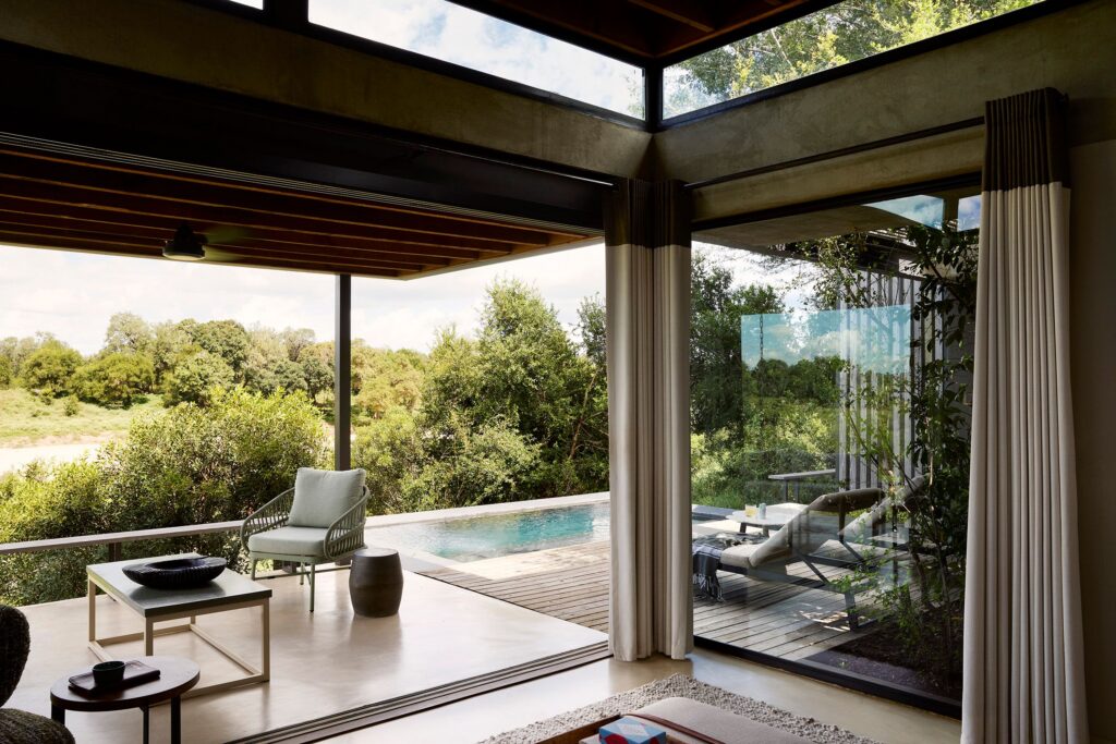 Lion Sands Ivory Lodge — suite plunge pool