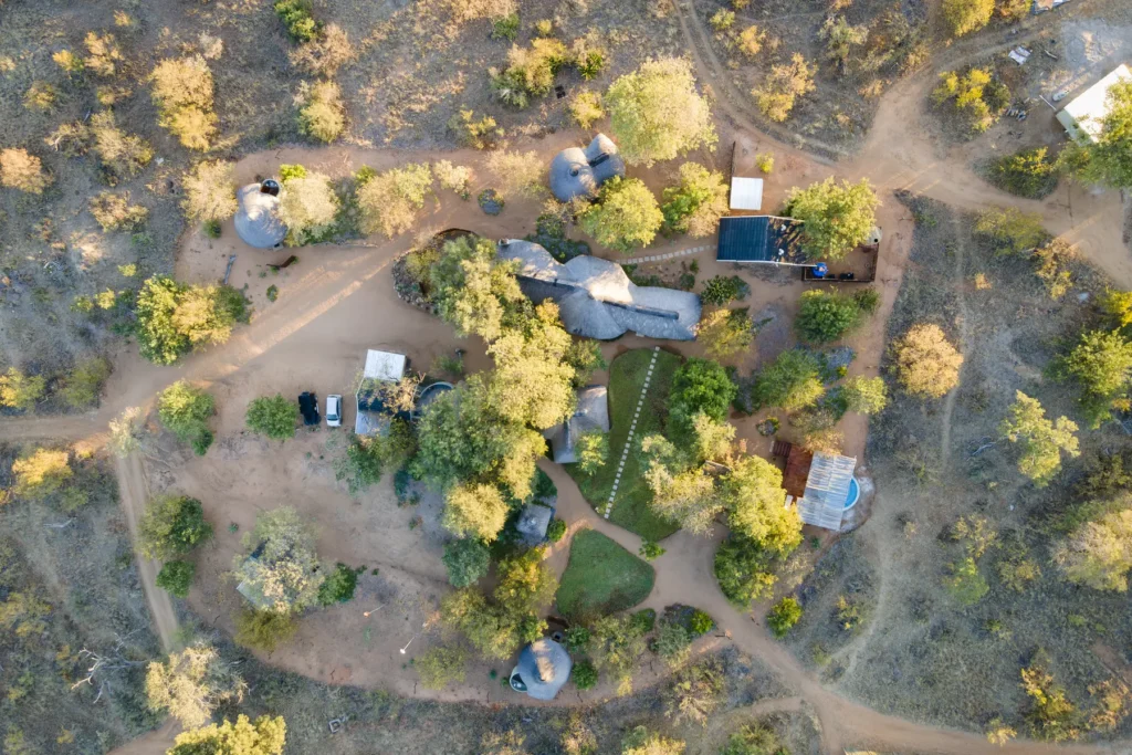 Africa on Foot — exterior