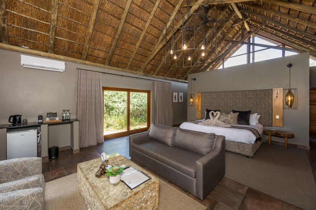 Black Rhino Game Lodge — luxury suite