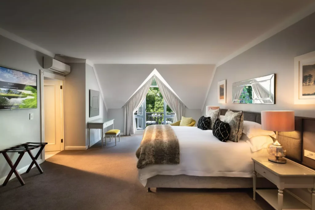 Fancourt Hotel — room