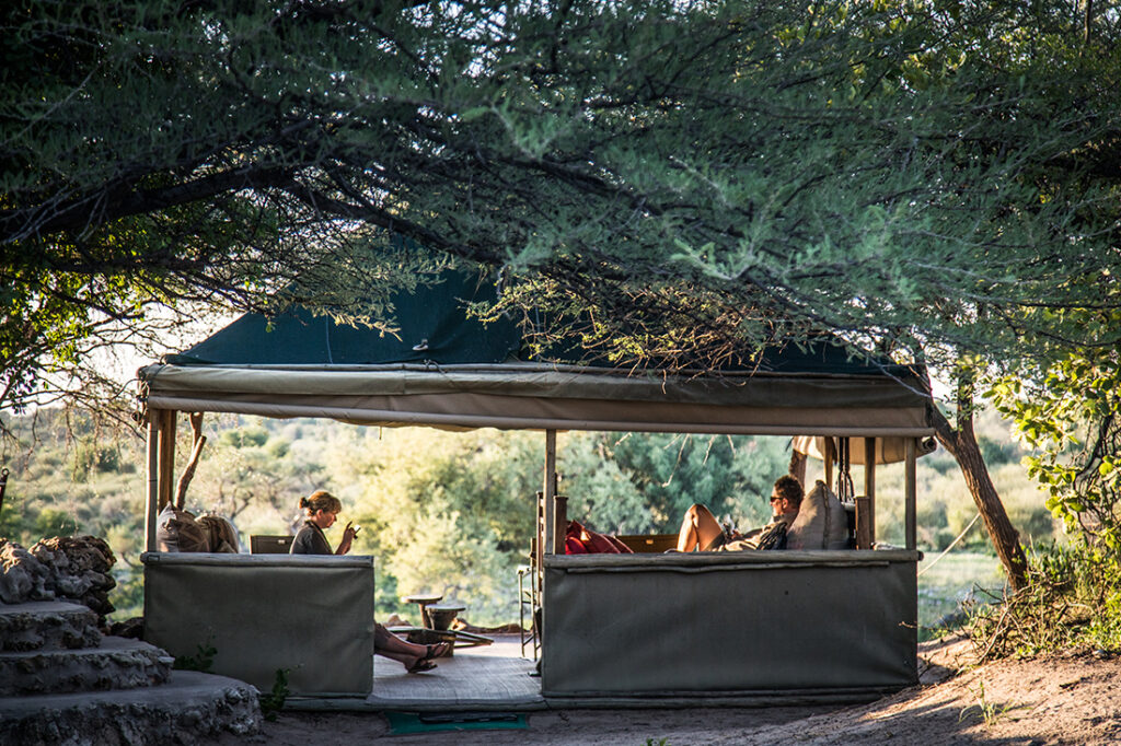 Meno a Kwena – Relaxing area with a view of the river side action Click to enlarge