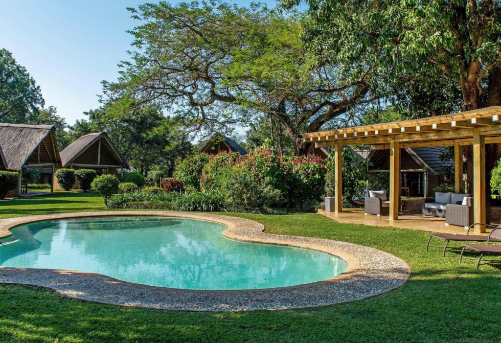 Hippo Hollow Country Estate — garden chalet