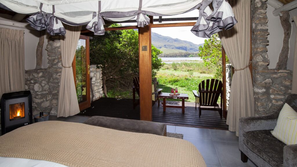 Mosaic Lagoon Lodge