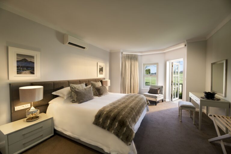 Fancourt Hotel — bedroom, suite