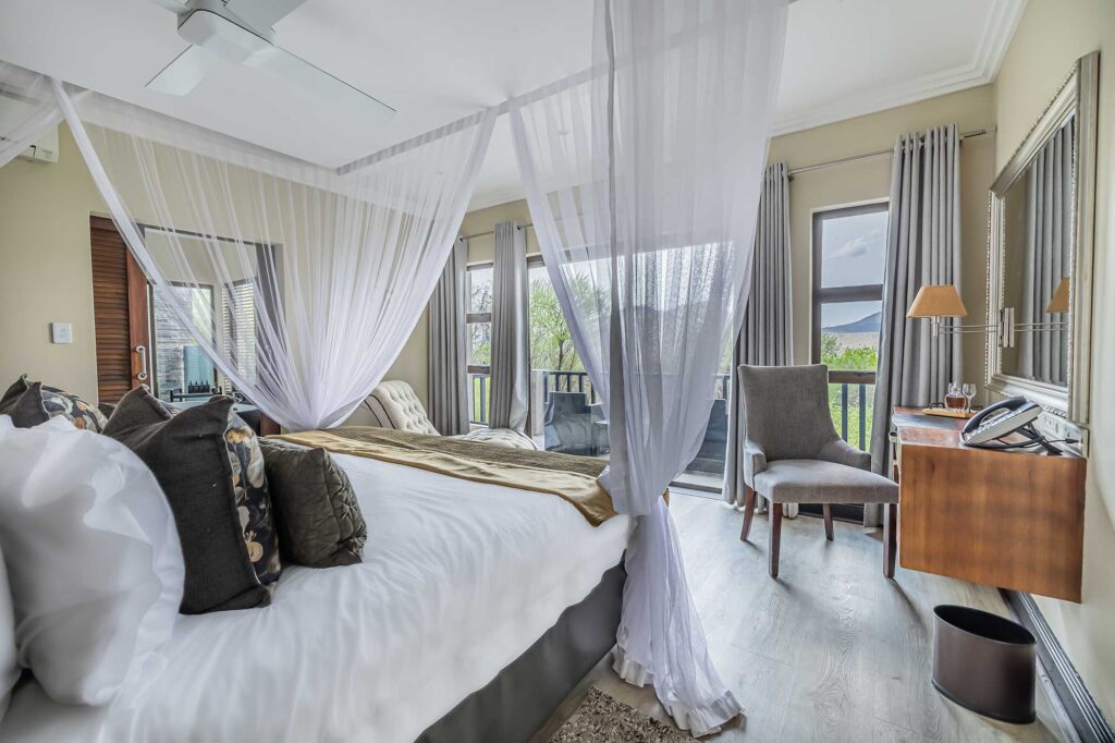 Shepherd's Tree Game Lodge – Shepherds Tree Standard Suite Bedroom