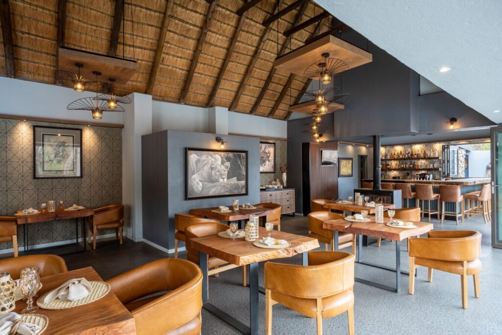 Tuningi Safari Lodge — interior, dining area, bar