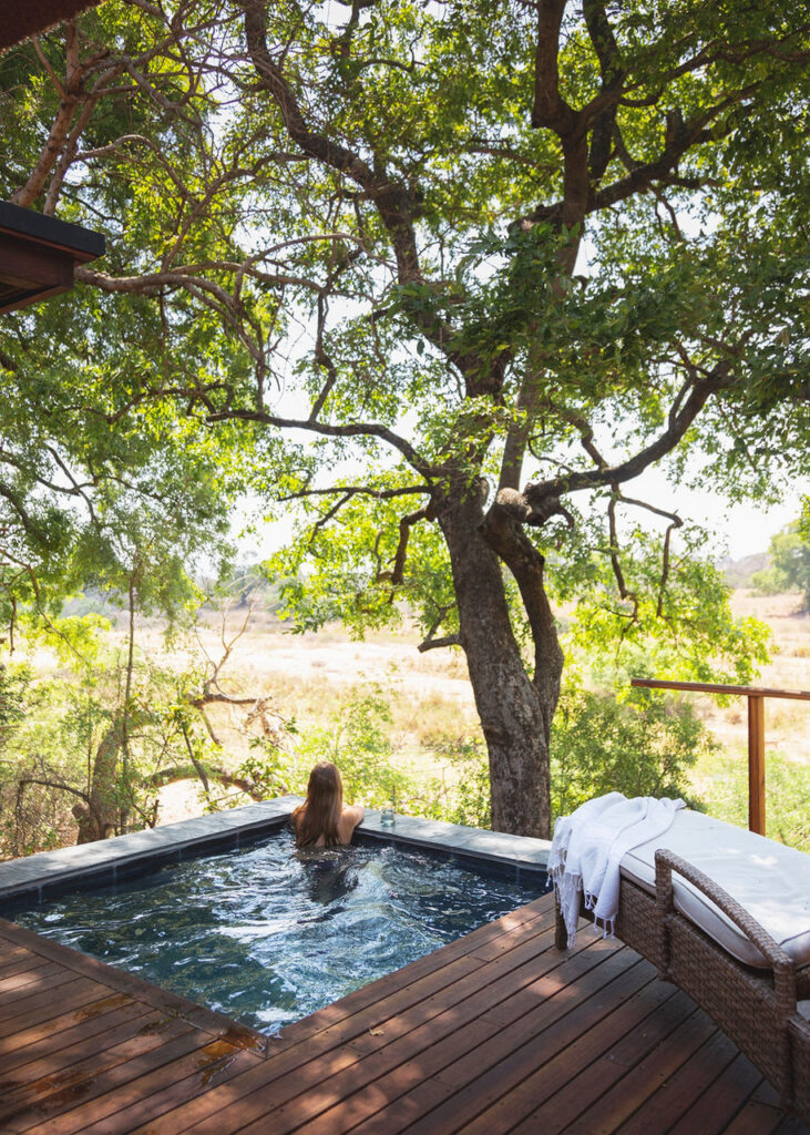 Dulini River Private Heated Plunge Pool, Dulini Private Game Reserve