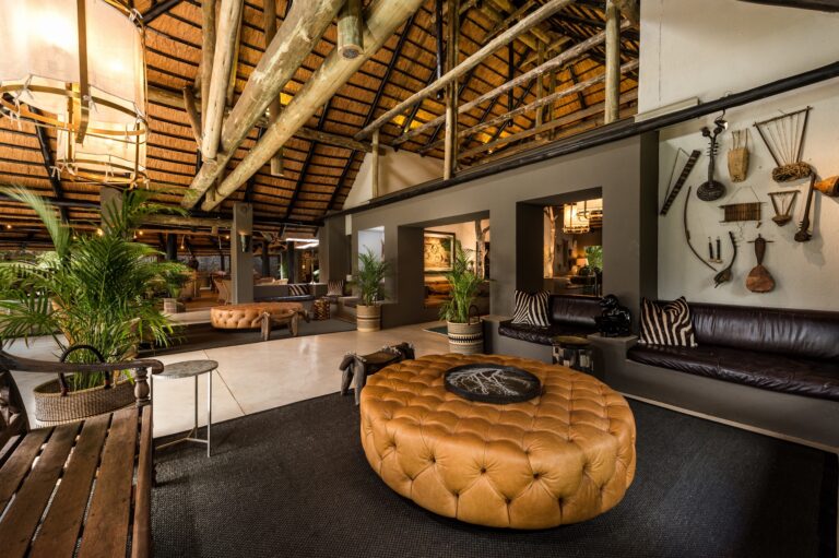 Discover the perfect blend of traditional and contemporary safaris at Sabi Sabi Bush Lodge.