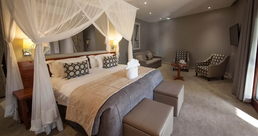 Chobe Bush Lodge — bedroom