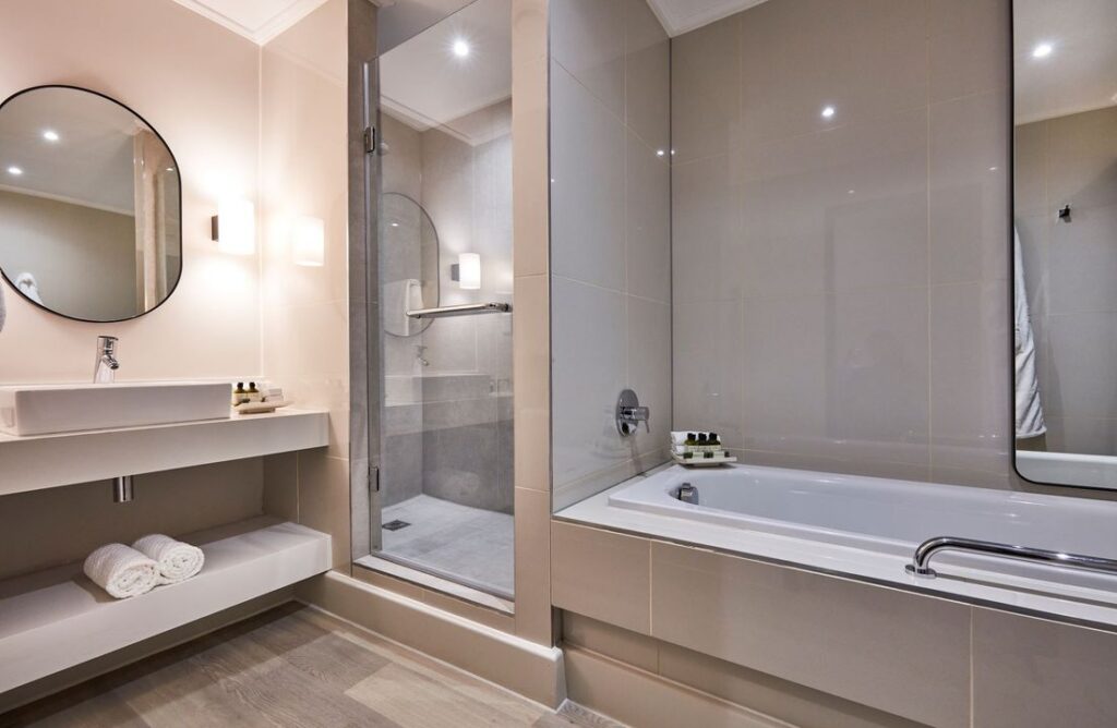 Victoria & Alfred Hotel — room