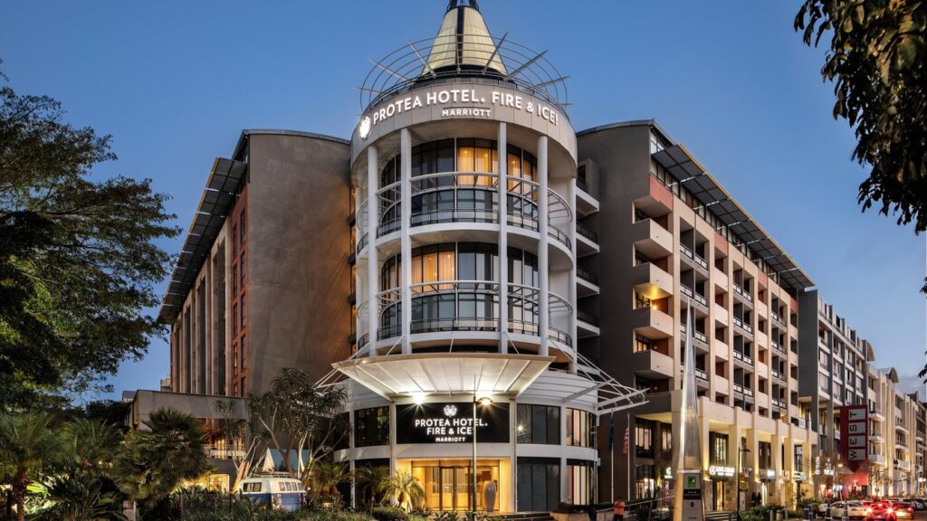 Protea Hotel Fire & Ice! Durban Umhlanga Ridge — exterior