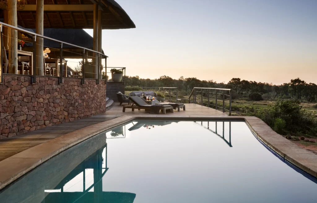 Mhondoro Safari Lodge & Villa
