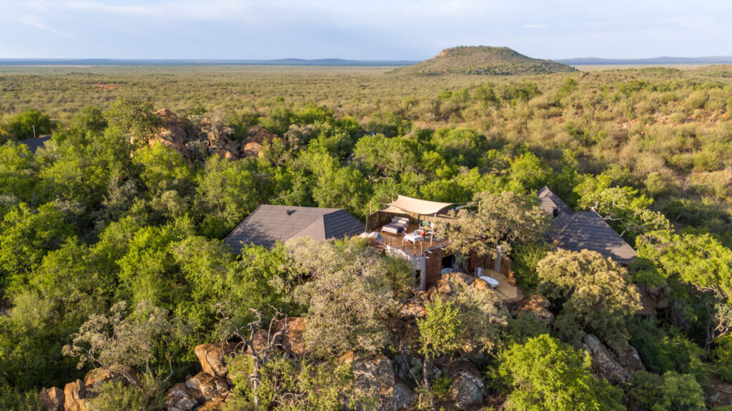 Madikwe Hills Private Game Lodge — honeymoon suite