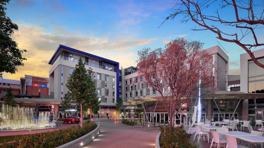 Protea Hotel Pretoria Loftus Park — entrance